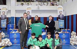 Amatör spor kulüplerine malzeme desteği