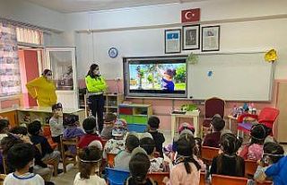 Anasınıfı öğrencilerine trafik eğitimi verildi