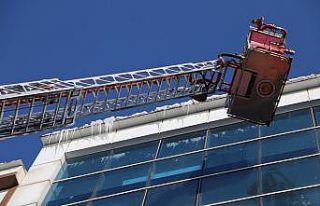 Ardahan’da "buz kırma timi" iş başında