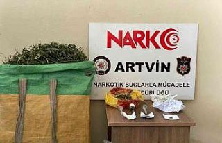 Artvin’de polisten uyuşturucu operasyonu: 2 tutuklama