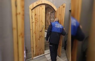 Atakum zabıtası ruhsatsız ‘gizli hamamı’ buldu