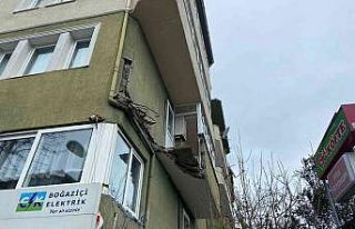 Avcılar Ambarlı Mahallesi’nde 4 katlı binanın...