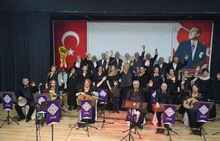 “Ayvalık fidanlarına bir destek de Müzik Derneği’nden...