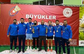 Badmintonda Bursa Büyükşehir Belediyespor fırtınası