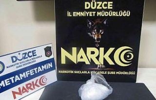 Bagajda gizlenen uyuşturucuyu polis ekipleri buldu