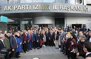 Bakan Gül’den AK Parti İzmir İl Başkanlığına...