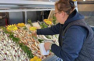 Balık tezgahı ona emanet