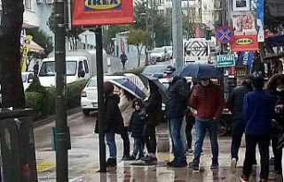 Bandırma’da sağanak yağış