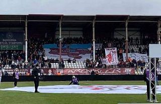 Bandırmanın il olma sevdası tribünlere taşındı