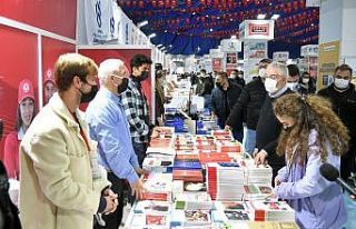 Başdeğirmen: "Her gittiğimiz fuarda Isparta’daki...