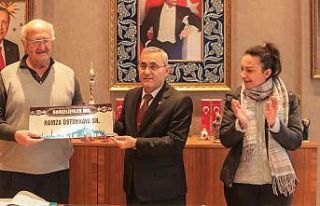 Başkan Alim Işık: "Sanat ve sanatçının...