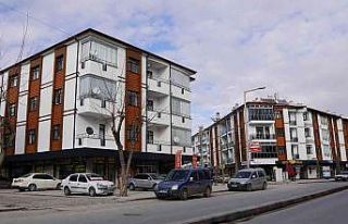 Başkan Altay: “Karapınar’da 180 dükkan, 80...