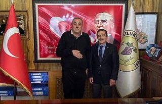 Başkan Ataç’tan Tuzlukçu’ya geçmiş olsun...