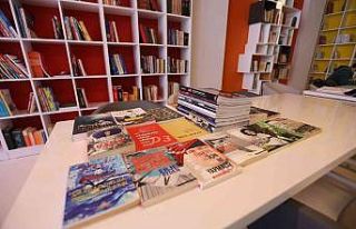 Başkan Atay’dan kitap bağışı çağrısı