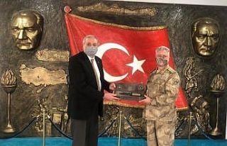 Başkan Bakkalcıoğlu’ndan, Tuğgeneral Çolak’a...