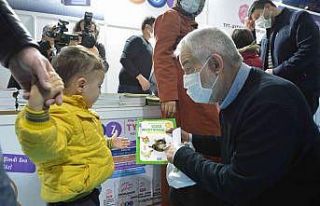 Başkan Başdeğirmen çocuklarla sohbet etti