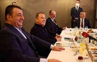Başkan Böcek turizmcilere Lara-Kundu turizm yolu...
