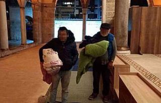 Başkan Büyükakın: "Sokakta kalan birisini...