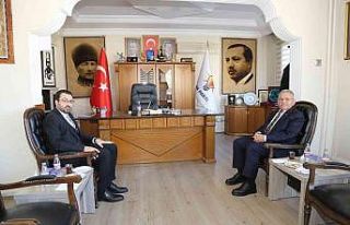 Başkan Büyükkılıç Niğde’de temaslarda bulundu