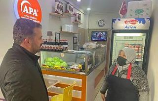 Başkan Çetin vatandaşlarla iç içe