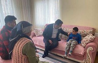 Başkan Çetin’den hastalara sürpriz ziyaret