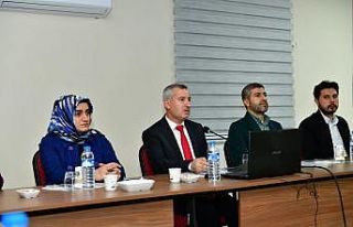 Başkan Çınar, partililere Yeşilyurt’u anlattı