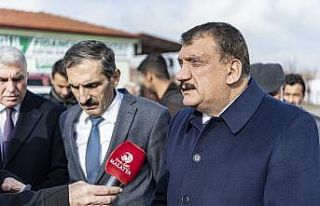 Başkan Gürkan, Fidancılar ve Peyzajcılar sitesi...