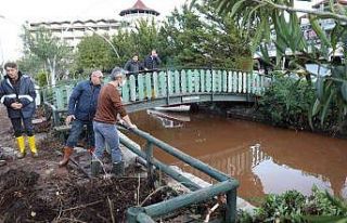 Başkan Oktay, selzedelerle bir araya geldi