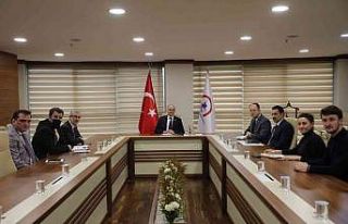 Başkan Özlü, eğitim işini sıkı tutuyor