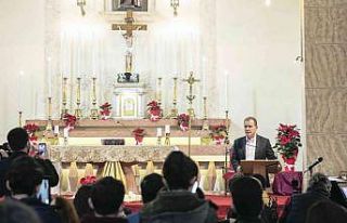 Başkan Seçer, Noel kutlamasına katıldı