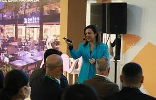 Başkan Sengel, Selçuk’u İzmir Travel Turkey’de...