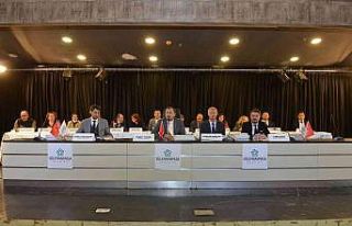 Başkan Yüksel muhtarlarla buluştu