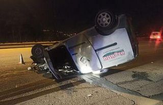 Başkent’te otomobil takla attı: 2 yaralı