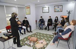 Belediye çalışanlarına ilk yardım eğitimi verildi