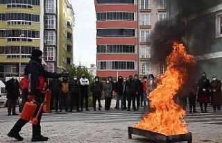 Belediye personeline yangın ve acil durum tatbikatı
