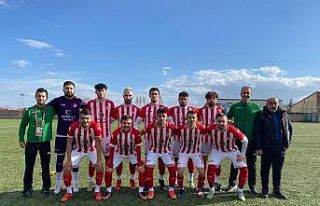 Bilecikspor, Karaköyspor deplasmanında rahat kazandı