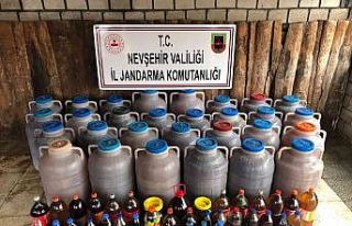 Bin 447 litre kaçak şaraba el konuldu
