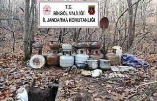 Bingöl’de 3 odalı sığınakta çok sayıda patlayıcı...