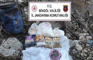 Bingöl’de terör örgütüne ait sığınak imha...