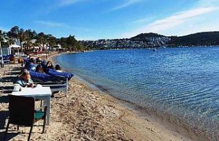 Bodrum’da güneşi gören sahile koştu