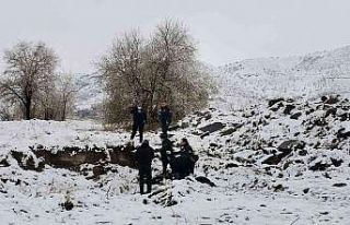 Boş arazide erkek cesedi bulundu