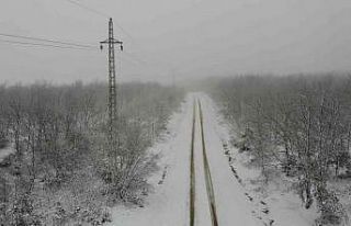 Bozdağ beyaz gelinliğini giydi