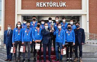 BŞEÜ Ünilig 2. Lig futbol müsabakalarında ikinci...