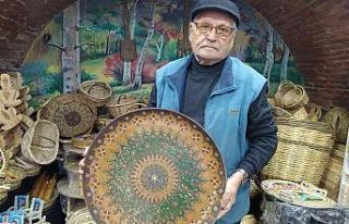 Bu tepsiyi servet verseler de satmıyor