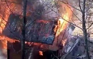 Bungalov ev alev alev yandı