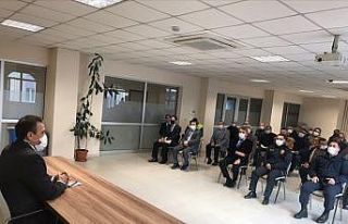 Burhaniye’de muhtarlar koronavirüs gündemi ile...