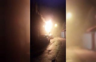 Bursa’da ev alev alev yandı, mahalleli ayağa kalktı