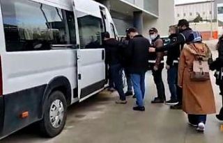 Bursa’daki ’gaybubet evleri’ne şok baskın