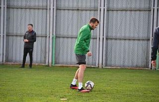 Bursaspor’da Ali Aköz yönetiminde Ümraniyespor...