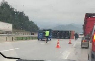 Bursa’ya yağmur yağdı, kazalar art arda geldi